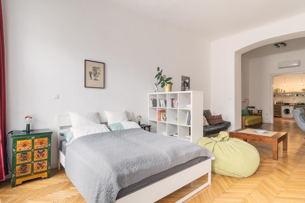 Bright & Spacious Loft With Basilica View Budapest Extérieur photo